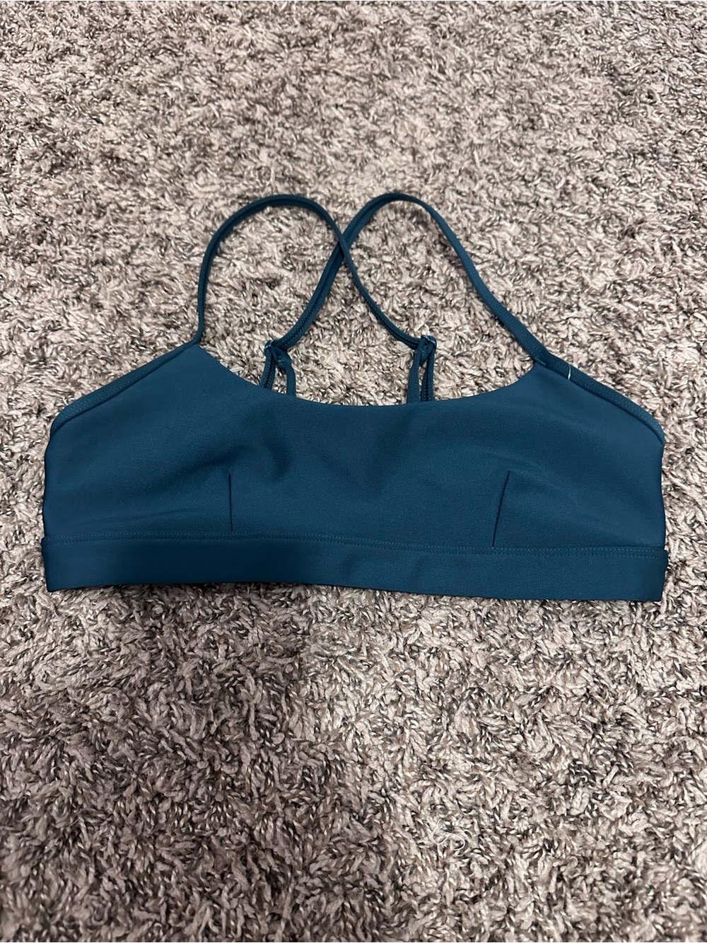 Alo Yoga Airlift Intrigue sports bra